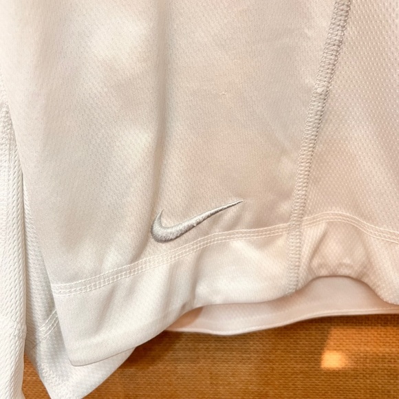 Women's Nike Dri-FIT Tempo Shorts - Picture 5 of 8